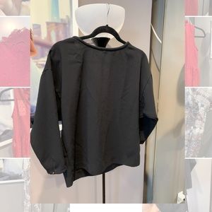 Black casual long sleeve crew neck blouse